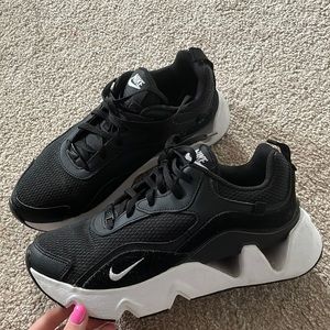 Nike RYZ 365 2 sneakers